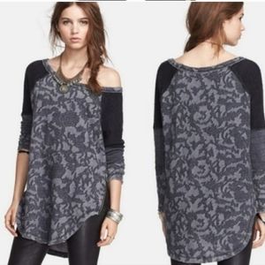 Free People Bed of Roses Pullover Top size XS